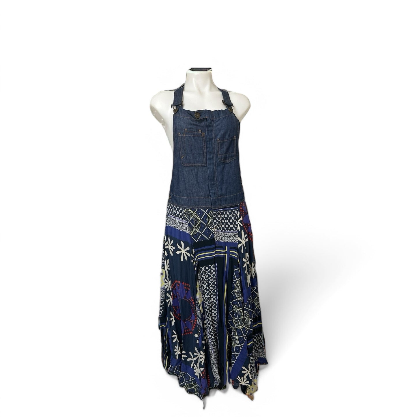 Salta hacia la Elegancia con Estilo: Jumpsuit Falda Mahón Desigual pieza sostenible talla S