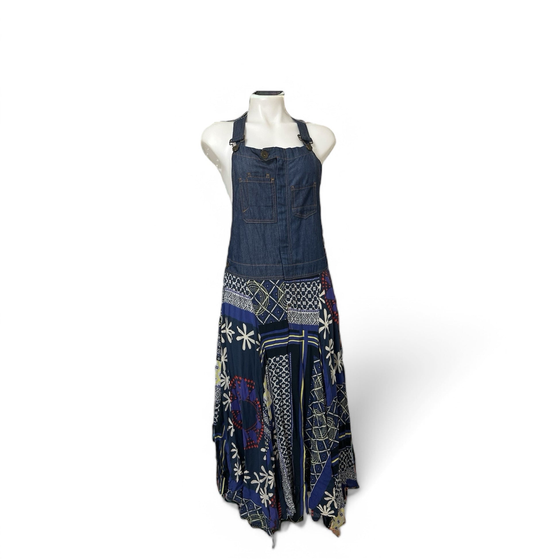 Salta hacia la Elegancia con Estilo: Jumpsuit Falda Mahón Desigual pieza sostenible talla S