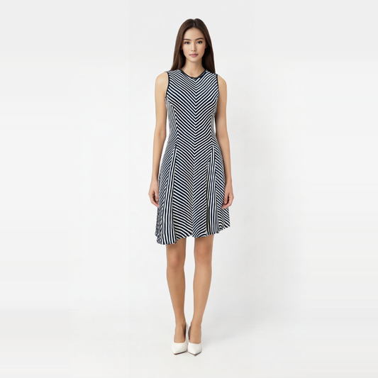 Vestido Moteau con Estampado de Líneas Azul Marino: Elegancia Princesa pieza sostenible talla M