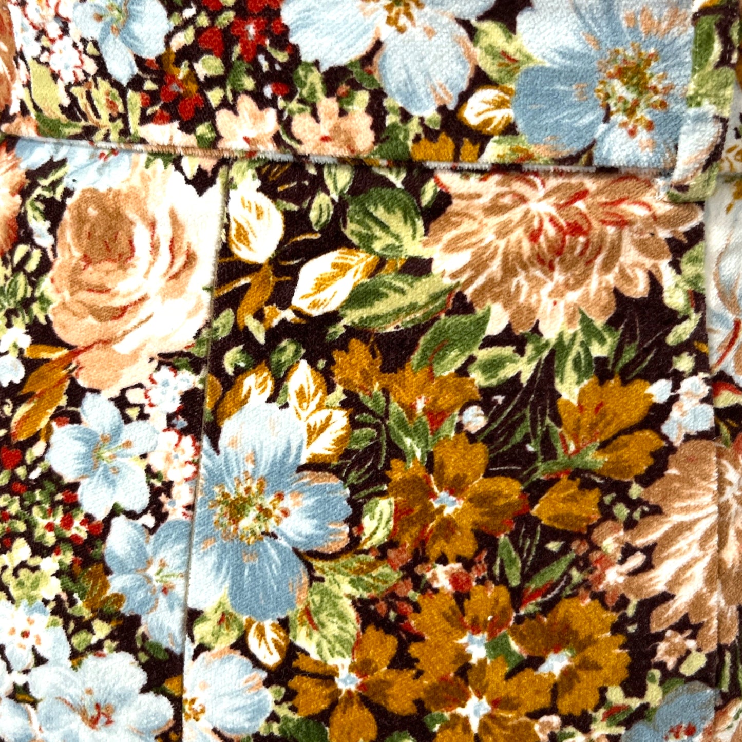 Falda ZARA con Estampado Floral de Rosas y Correa a Juego - Elegancia Natural y Coordinada